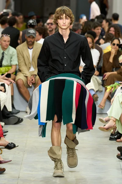 Look 44
